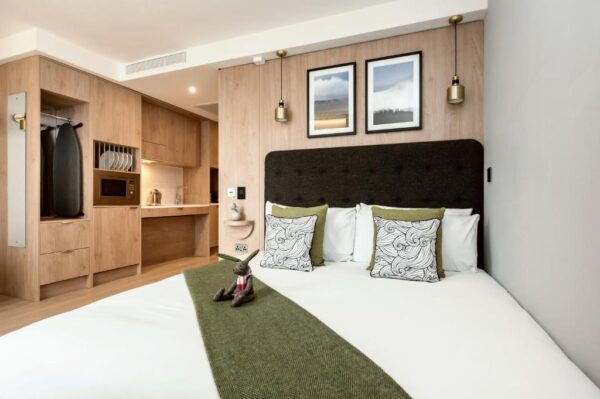 North-riding Apartment - Image 3