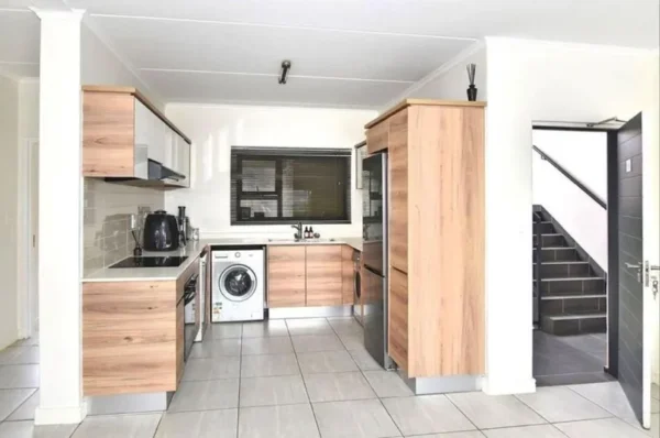 Cape Town 2 Beds Apartment - Image 5