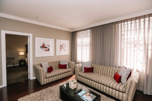 Fourways 2 Beds Apartment - Image 2
