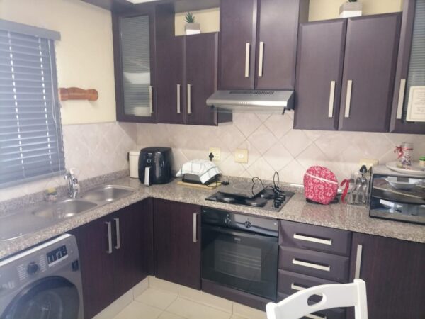 Midrand 2 Beds Apartment - Image 6